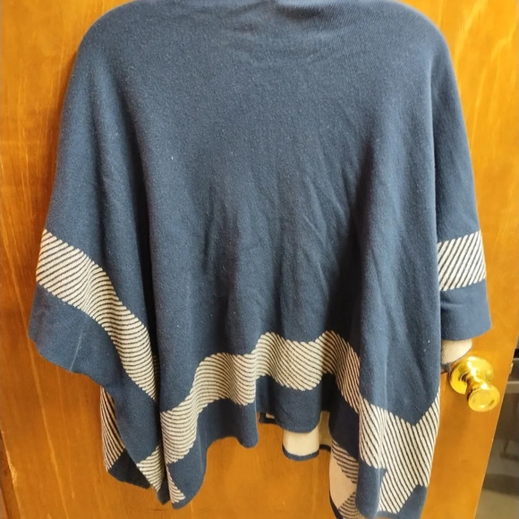 Cabi reversible shawl size xs/s - Picture 2 of 6